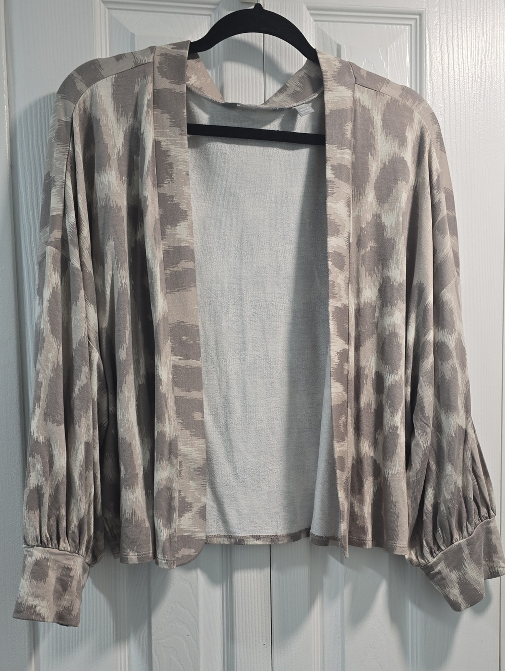 Womens Open-Front Patterned Cardigan Sweater - Taupe/White